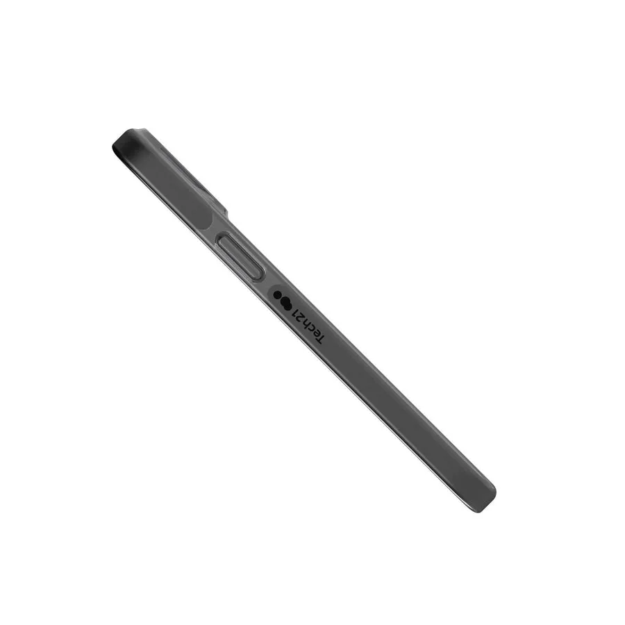 Case Tech21 Evo Check con MagSafe para iPhone 14 Plus - Humo/Negro - Image 4